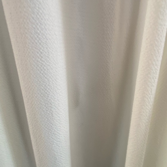 Ali & Kris Elegant Cream Slip - Picture 3 of 5